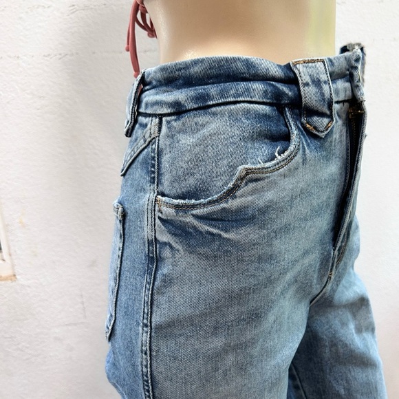 Good American Light Blue bootcut Leg Jeans - Picture 15 of 16